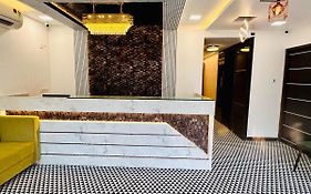Greens Elite-Business Class Hotel Near Chennai Central Railway Station